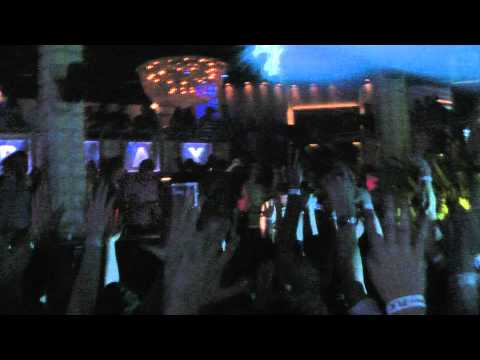 Gareth Emery plays Heaven Scent @ Club Play, Budapest