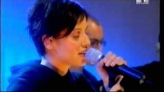 Natalie Imbruglia - Something Better (Live 1998)
