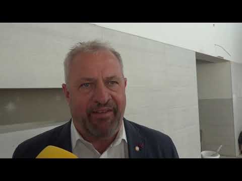 "Badylon": Erstes Becken wird befüllt