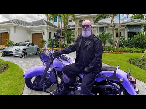 The Lifestyle of Rob Halford ✔️ Career, Hobbies, & Net Worth