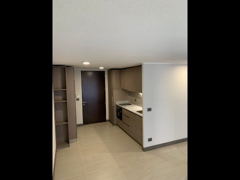 Arriendo departamento en avenida Holanda, Ñuñoa, con 1 dormitorio + 1 baño, con estacionamiento