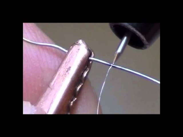 Сварка толстого металла 30мм электродом. Как варить тонкую проволоку. Как варить тонкую проволоку. Сварка нержавейки электродом инвертором. Электроды для тонкого металла.