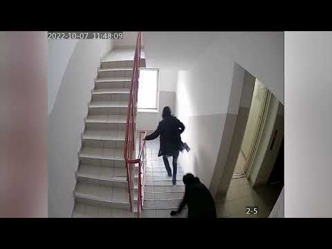 Мужчина ограбил пенсионерку в Якутске