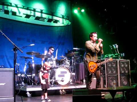 Filter - Take a Picture - Richard Patrick sings to his daughter on stage!