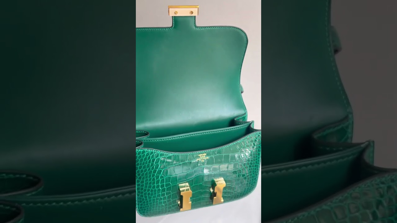 HERMÈS Constance 18 em Couro de Crocodilo