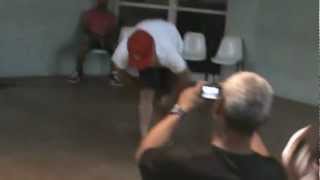 preview picture of video 'Tenório dançando em Araguari/MG'
