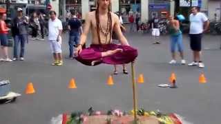 preview picture of video 'Impossible Balance Indian Magic in Leidseplein, Amsterdam'