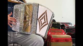 Invisible - Intocable. Acordeon