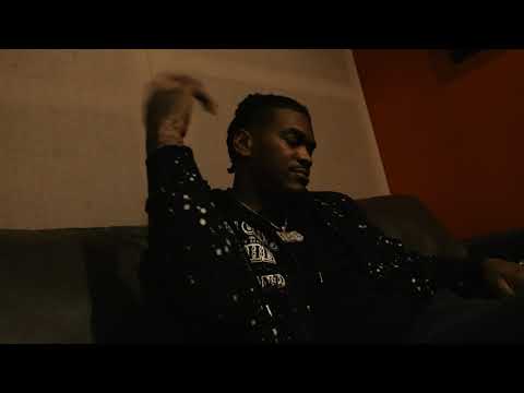 Fly Khi - Love Em 4 it ft KeepitPeezy (Official Visualizer)