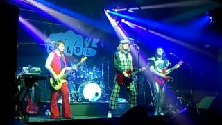 slade uk &#39;&#39;  at 11&#39;&#39; come on feel the noise&#39;&#39;15/04/2017