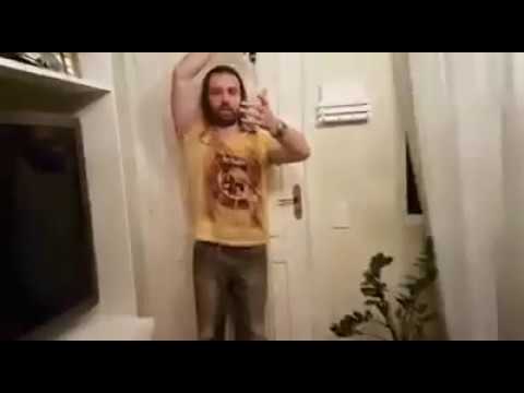 NANDO MOURA MOSTRA SUA ALTURA