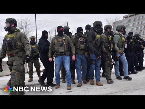 Anonymous online forum offers insight into ICE officers’ experiences on the job