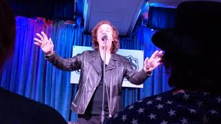 She Loves The Way - Colin Blunstone, Feb 1, 2019