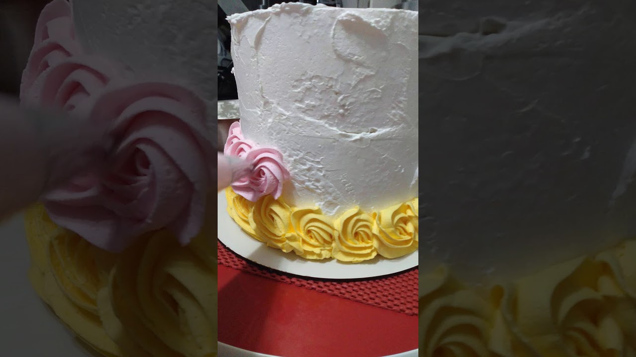 Aprenda rosetas no bolo