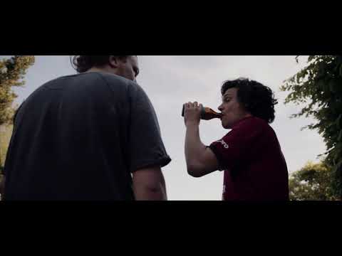 Flughand - karalis feat. steichi (Official Video)