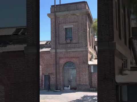 Deberían aprovechar estos viejos galpones de la estación #campana para un montón de cosas #shorts