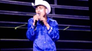 Espinoza Paz - Como Me Das Lastima (Mariachi) (Nokia Theater 2-13-10)