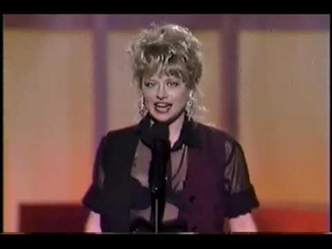 Victoria Jackson performs "I Want to be a Slut" at 5th Annual American Comedy Awards (1991)