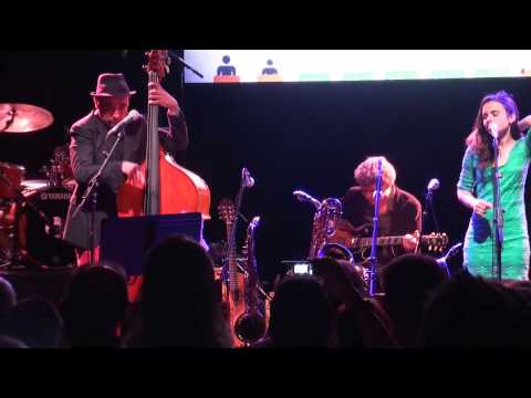 15 LOUSIANA O ELS CAMPS DE COTO - Andrea Motis & Joan Chamorro Grup en Luz de Gas