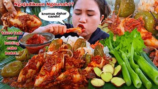 Download lagu EATING, SQUID, FAT CHILI, SPICY TAUCO, FRESH  RAW JENGKOL, PAPAYA STEM mp3