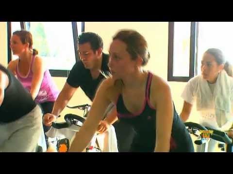 25/04/12 – La Piscina Climatizada organiza el «Dia de la Familia» el 29 de Abril.