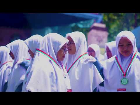 HAFLATUL TAKHARUJ SANTRIWATI AKHIR PONDOK PESANTREN DARUL HJRAH PUTRI ||  UREDIA VICTORY