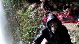 preview picture of video 'Air terjun dan goa di bukit maras'