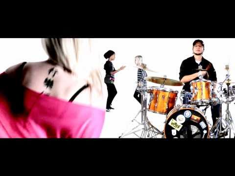 TSCHEBBERWOOKY- NO MORE WARNING (official video)