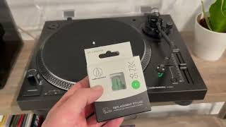 Video thumbnail for Audio Technica AT VMN95E Elliptical Replacement Turntable Stylus Green Review by Richard Reinke