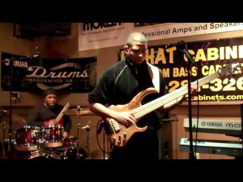 David Dyson & Damian Erskine at Bass Bash NAMM 2010