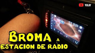 Pidiendo la canción del “Ansioso” en la estación de radio