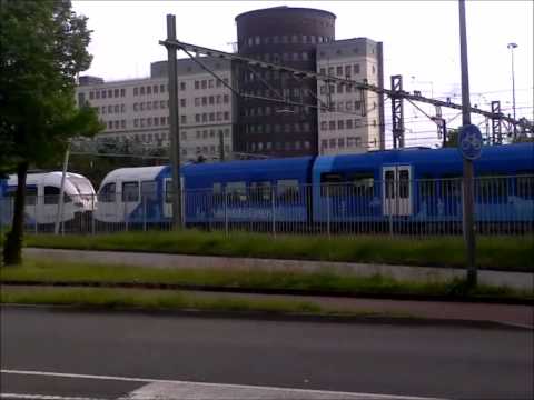 Bussen en Treinen op Station Zwolle 21-05-2015