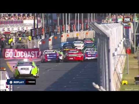 Start Crash Race 1 | V8 Utes - Gold Coast 2015