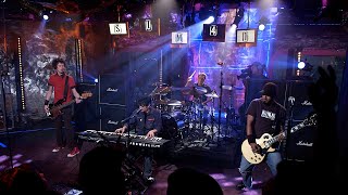 Download lagu Sum 41 - Pieces (Live at Fuse Studios 2005) mp3 Download lagu Sum 41 - Pieces (Live at Fuse Studios 2005) mp3