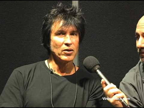 NAMM 2009: Junkman talks with George Lynch @  the Randall Amplifiers booth