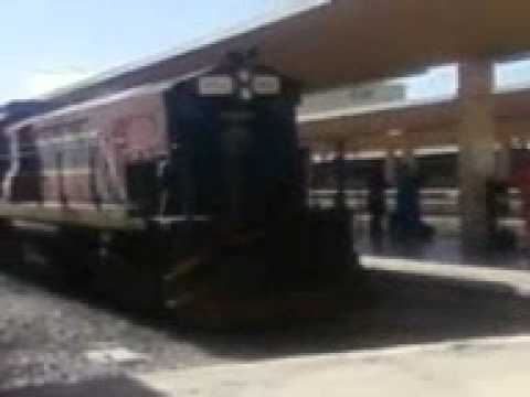 trem snft na gare de tunis .mp4