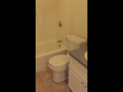 4 bed 2.5 bath townhouse in Newton