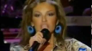 Thalia - Arrasando (Por Amor Al Arte)