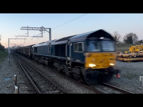 Harborough station class 66 66305 6067 water train Daventry Int RFT RECEP to DOLLANDS MOOR 7/4/23