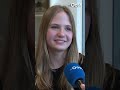 Fietsen en appen tegelijk? Zo hoog is de boete! ? | RTV Oost