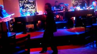 MICHAEL JACKSON MOVES LIKE JAGGER