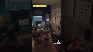 Download lagu Senyum Orang NTT -Mario G mp3