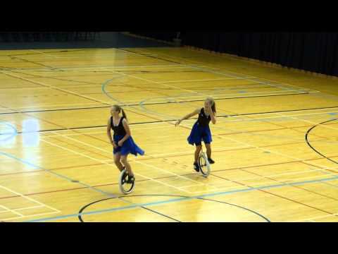 Emelie och Elin på Unicon 17 par freestyle