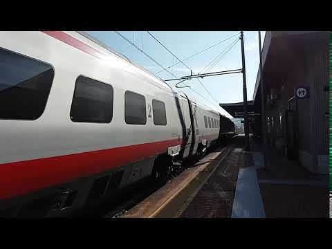 HD - Transito ad alta velocità del Frecciargento (FA 8431) Fiumicino Aeroporto - Venezia S. Lucia
