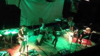 Playa o Radio - "Indie Merm" @ Synesthesia: Entre Cenizas