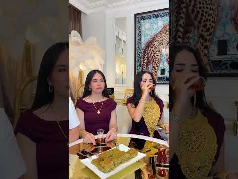 Eltiler kapışması🤣 #özlemlinaöz #funny