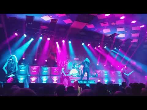 Saxon's tribute to Dan Mccafferty who passed away recently with Nazerath's Razamanaz live in Glasgow