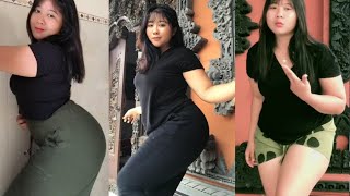 Download lagu tiktok tante semok montok GOYANG hot bikin ngiler mp3 Download lagu tiktok tante semok montok GOYANG hot bikin ngiler mp3