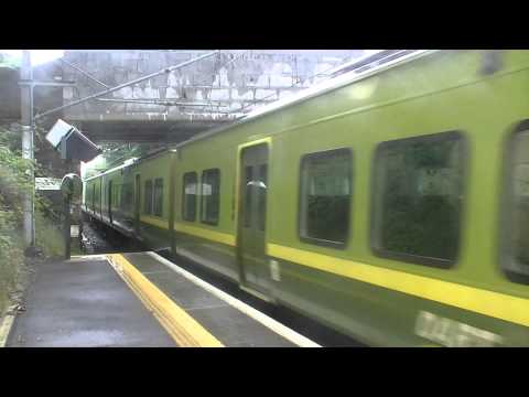 Irish Rail 8520 EMU 8521 'Fame Dart' departs Portmarnock going to Malahide
