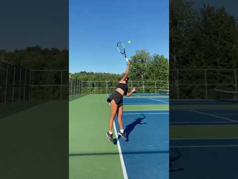 Saara Kunakunova-tennis video